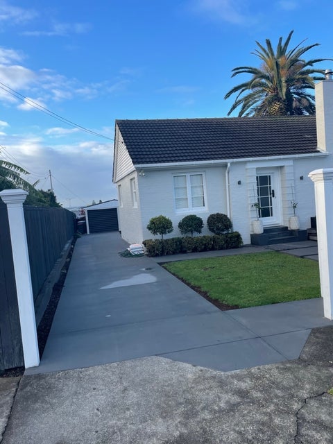 1 Smith Crescent, Onehunga, Auckland