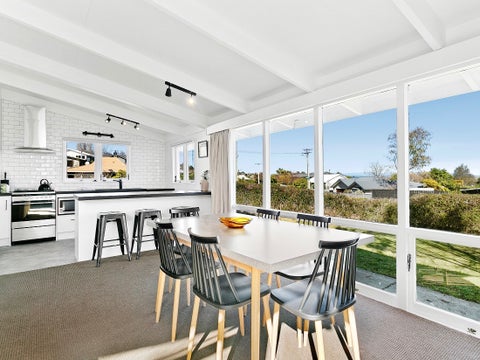 2 Te Hatepe Avenue, Taupo