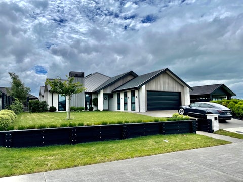 4 Bourke Drive, Cambridge, Cambridge