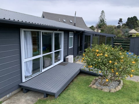 1 Alexander Road, WAIKANAE, Waikanae