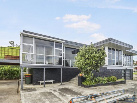 31 Scott Avenue, Mangere Bridge, Auckland