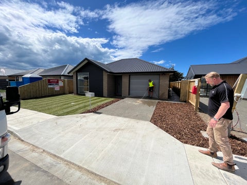 13 Barnett Street, Woodend, Woodend