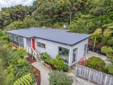 2/29 KAIRANGA CRES, PARKWAY, WAINUIOMATA