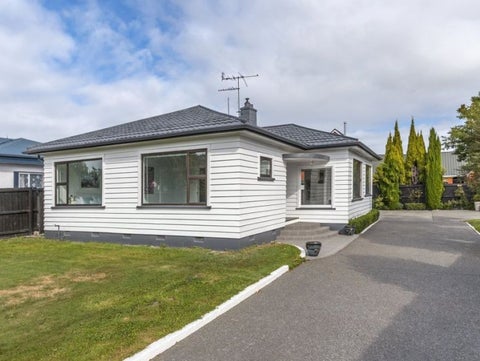 215 Main North Road, Redwood, Christchurch
