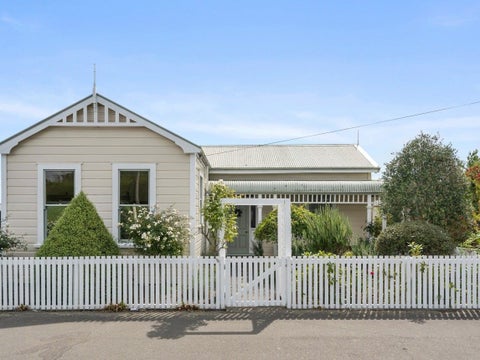 70 Jellicoe Street, Martinborough