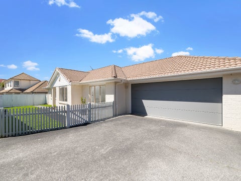 180 Botany Road, Botany Downs, Auckland