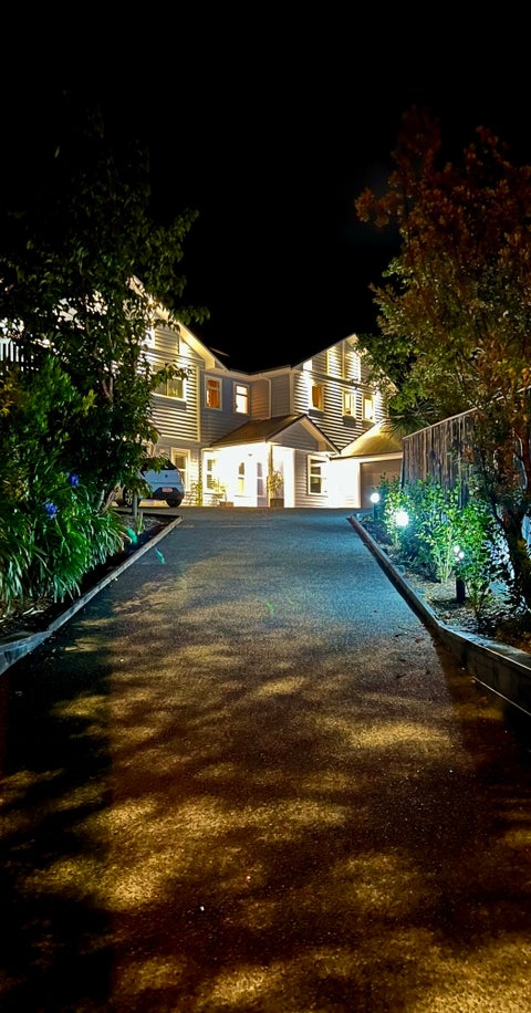 9A Homewood Crescent, Karori, Wellington