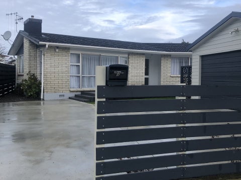 27 John F Kennedy Drive, Milson, Palmerston North