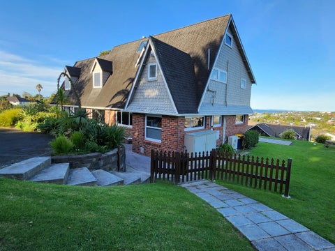 0 , Browns Bay