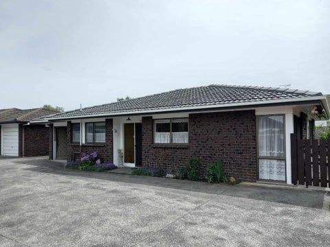 2/0 Landscape Road, Papatoetoe, Auckland