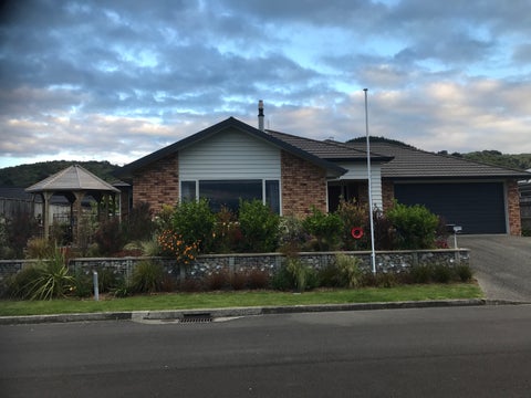 19 Jade Lane, Paraparaumu