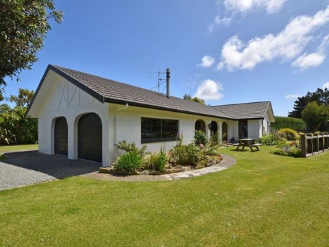 44 Watt Road, Otatara