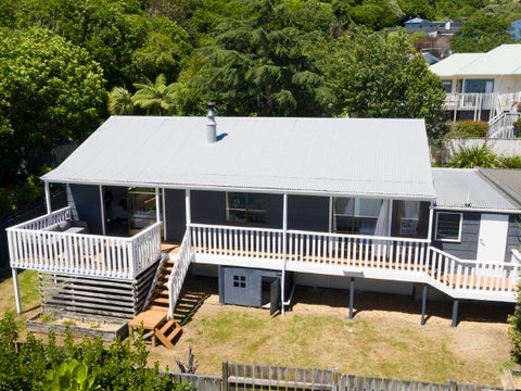 0 , Waikanae