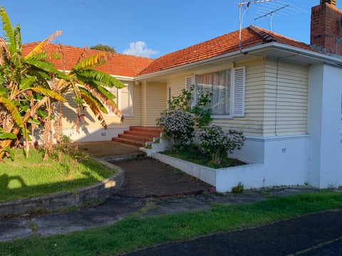 131 Ocean View Road, Hillcrest, Auckland