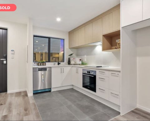 15/5 Hikurangi Street, Te Atatu Peninsula, Auckland