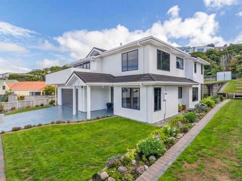 77 Redvers Drive, Belmont, Lower Hutt