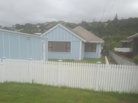 32 Oxford Street, Tawa, Wellington