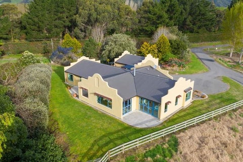 111 Greenhill Road, Waikanae