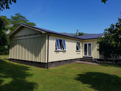 63 Takaka Valley Highway, Takaka