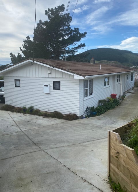 32 Leadley Lane, Tawa, Wellington