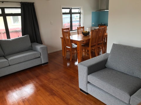 15 Harwood Crescent, Otara, Auckland