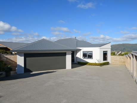 111 Redvers Drive, Belmont, Lower Hutt