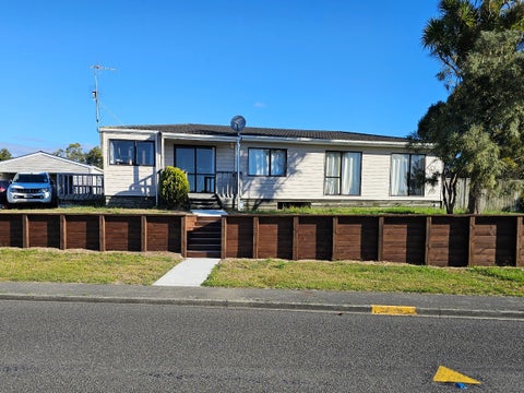 98 Langdale Avenue, Paraparaumu