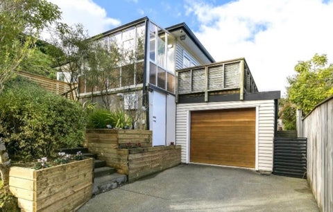 31 Kiwi Crescent, Tawa, Wellington