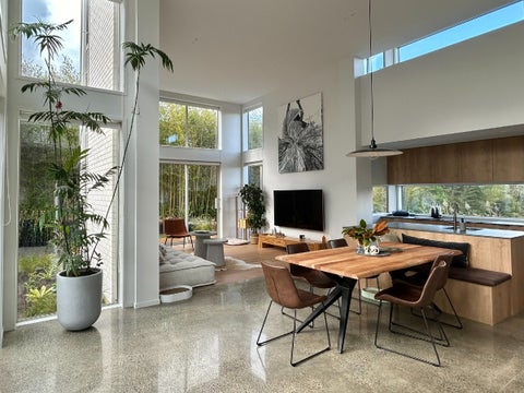 18 Macbeth Court, Milford, Auckland