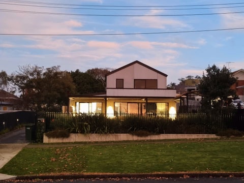 10 Kiwi Esplanade, Mangere Bridge, Auckland
