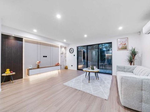 2/50 McLean Avenue, Papatoetoe, Auckland