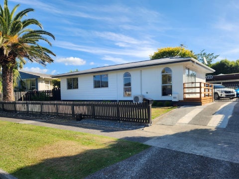 21 Tacoma Drive, Totara Park, Upper Hutt