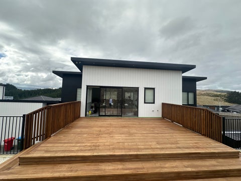 44 Schooner Drive, Whitby, Porirua