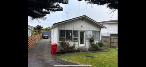 27 Paremata Crescent, Paremata, Porirua