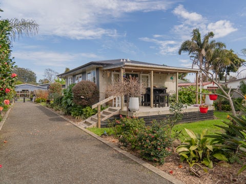 52 South Highway East, Whitianga