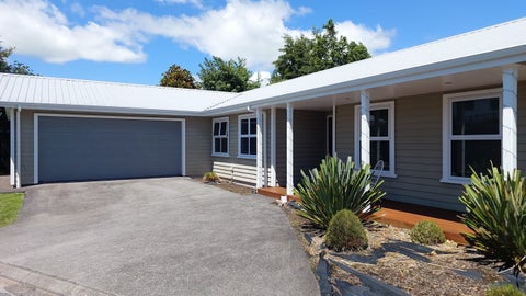 15A Heta Road, Highlands Park, New Plymouth