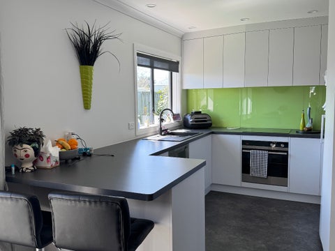 6 Alexis Greer Lane, Carterton