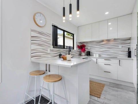 2/4A Browns Road, Manurewa, Auckland