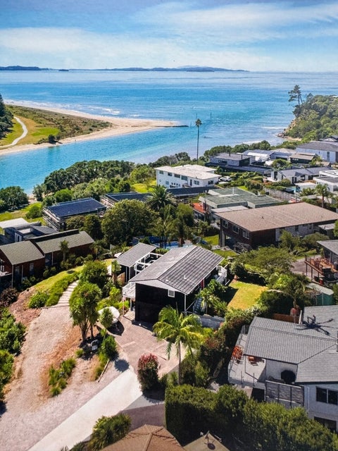 44 Amorino Drive, Red Beach, Red Beach