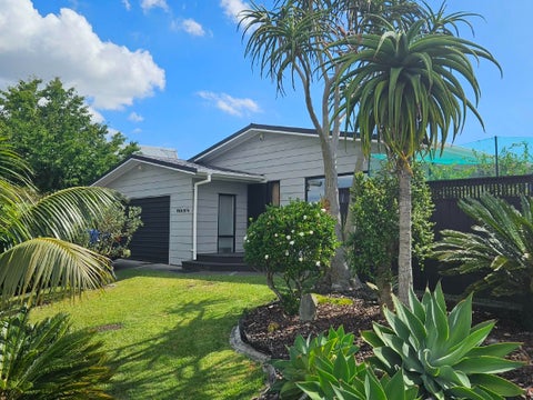 64 St Annes Crescent, Wattle Downs, Auckland