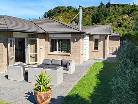 88B Endeavour Drive, Whitby, Whitby 