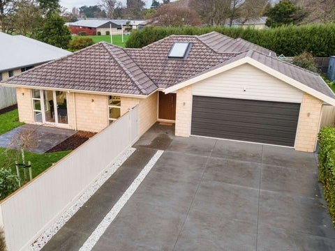 70 McMahon Drive, Aidanfield, Christchurch