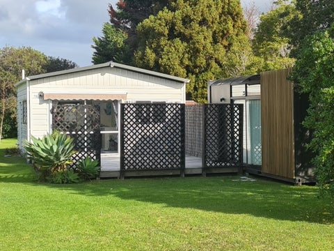 15 Albany Road, One Tree Point
