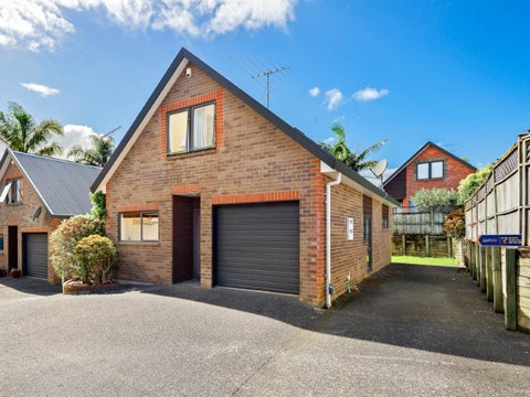 17/37 Fields Parade, Oteha, Auckland