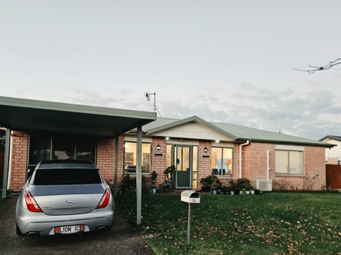 34 Catalina Drive, Melville, Hamilton