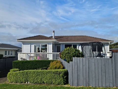 8 Tikati View, Titahi Bay, Porirua
