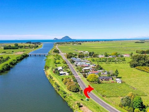 33 East Bank Road, Thornton, Whakatāne