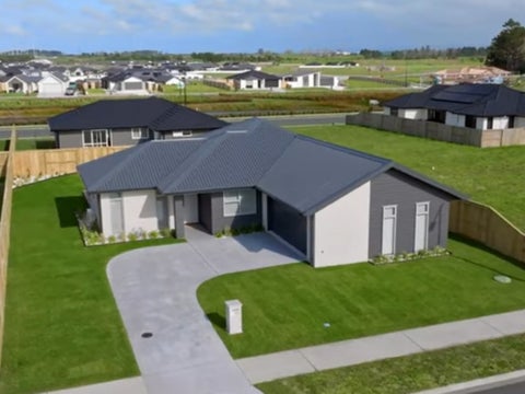 19 Taurangawaka Road, One Tree Point