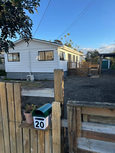 20 Parakai Avenue, Parakai, Helensville