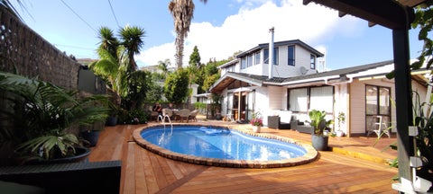 866 Beach Road, Waiake, Auckland